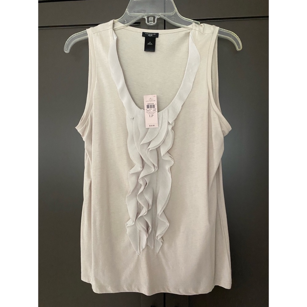 NWT Ann Taylor ruffled Tank Top Petite
